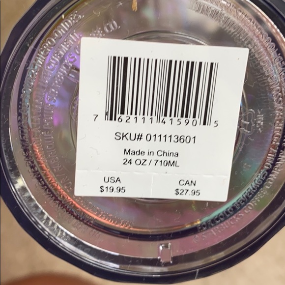 Iridescent Starbucks tumbler 2020 - Picture 2 of 3